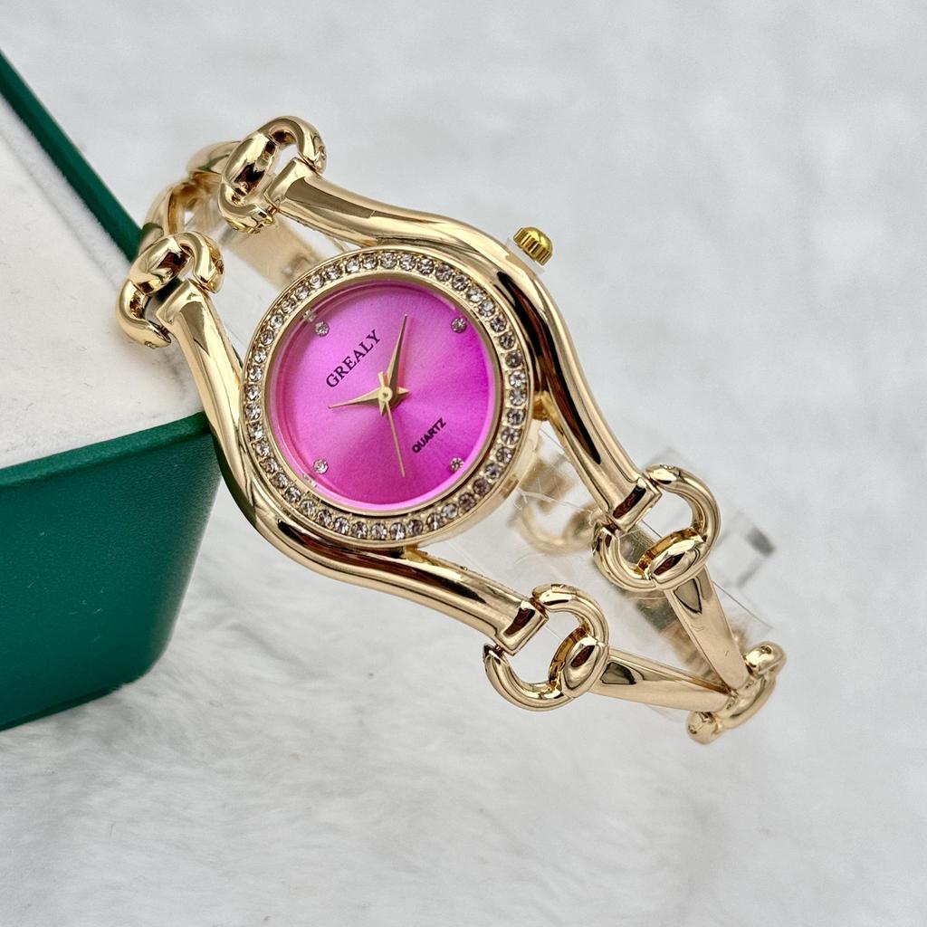 Women's Hot Style Fashion Quartz Watch - New Model & Customizable