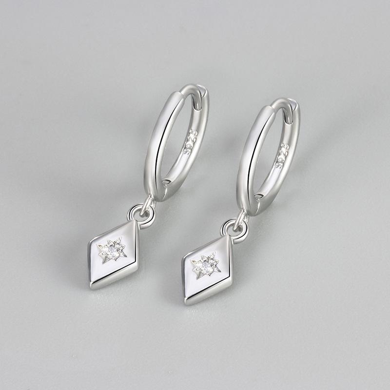 

European & American Luxury Women s Rhombus Pendant Stud Earrings: Versatile, Simple & High-End Design Copper