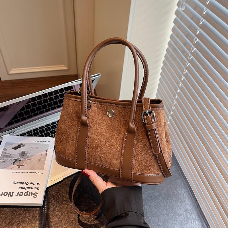 Commuter retro small bag women's autumn and winter versatile messenger bag fashion small bag