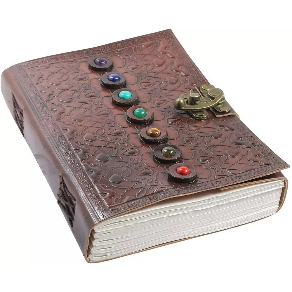 Kožený deník Book of Shadows Journal s čakrovými drahokamy (Hnědý jednoduchý zámek)