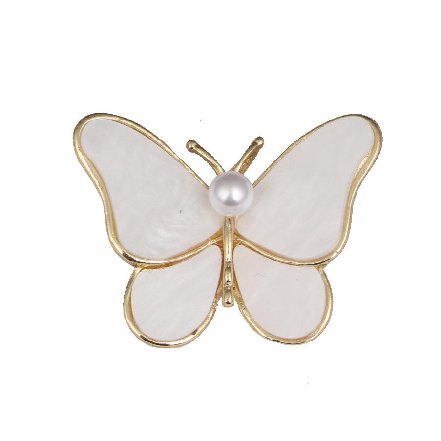White Butterfly Brooch, Elegant Mother-of-Pearl Pearl Pin, Anti-Wardrobe Malfunction Corsage.