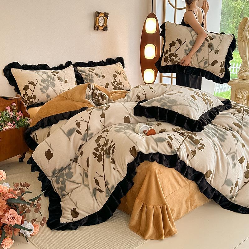 Four-Piece Set Of Thickened Milk Fleece On The Bed, High-Grade Warm Bed Sheet Quilt Cover, Coral Fleece Quilt Cover