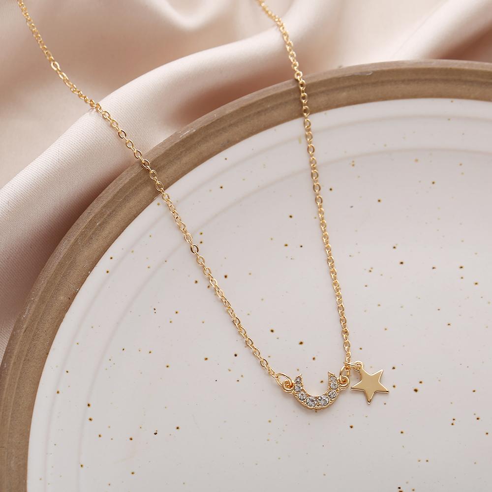 Moda Simples Estrela Lua Clavícula Colar Elegante Doce Pingente Corrente Mulheres Jóias Acessórios