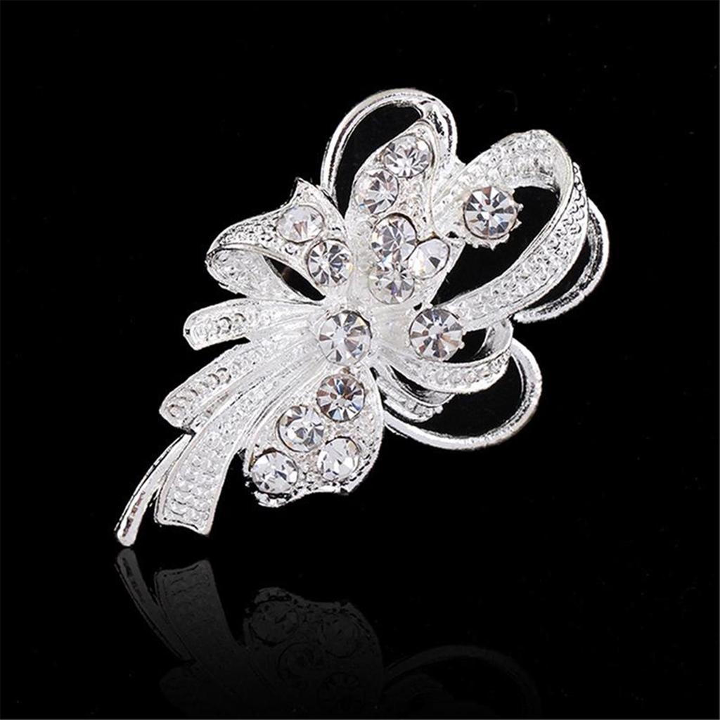 High End Diamond Inlaid Brooch, Women's High-end Feel, Chest Flower, Multifunctional Clothing Accessories