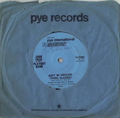 7inch Record JOHN FRED & HIS PLAYBOY BAND - Judy In Disguise (With Glasses) 7N25442 Pye Internation 1967 UK Rock Used