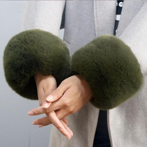 Super Soft Wrist Cuff Sleeves Winter Women Faux Rabbit Fur Warmer Fur Wrist Arm Bracelet Female Accessories