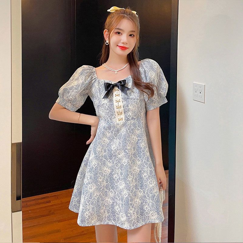 

Летнее платье с бантом и кружевом с цветочным принтом, французское студенческое платье с квадратным вырезом и рукавами-пузырьками, платье трапециевидной формы L синий