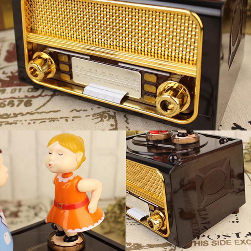 Couple Kiss Music Box Birthday Gift Party Supplies Music Box Diy Radio Shape Antique Carved Musical Box Home Decor