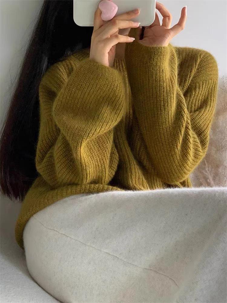 Women's European-Style Red Wool Pullover Sweater, Round Neck, Thickened & Loose, Versatile Base for Autumn/Winter '24.