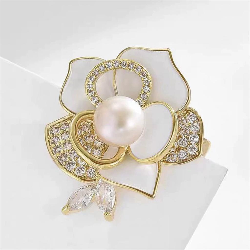 1Pc Elegant Classical Camellia Brooch Cute Sweet Pin Retro Creative Jewelry Accessories Birthday Party Festival Gift Trend 2026