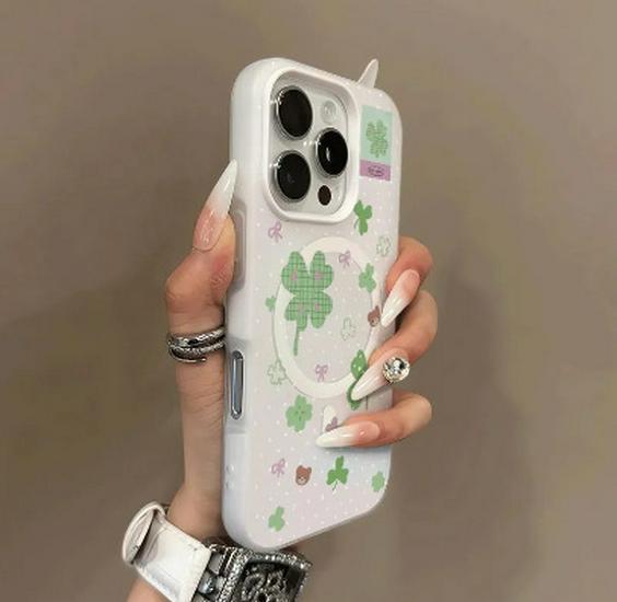 

Personalized Four-Leaf Clover Jelly Magnet for 17ProMax16, 15Pro, and Cartoon 14/13. iPhone 11 Pro Max