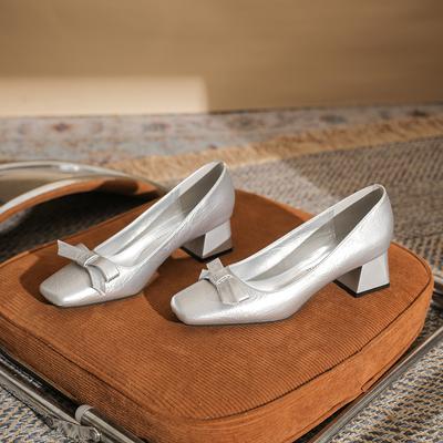 Temperament Thick Heel Square Head Versatile Not Tired Feet New Women's Single Shoes Bow Fashion Light Mouth Single Shoes
