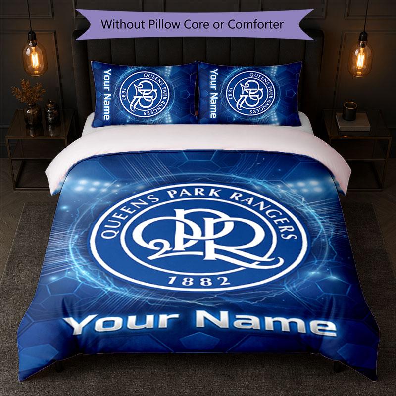Queens Park Rangers FC Set Biancheria da Letto con Testo Nome Personalizzato 1 Copripiumino+2 Federe Logo Calcio Regalo Personalizzato per Occasione Speciale Decorazione Camera da Letto