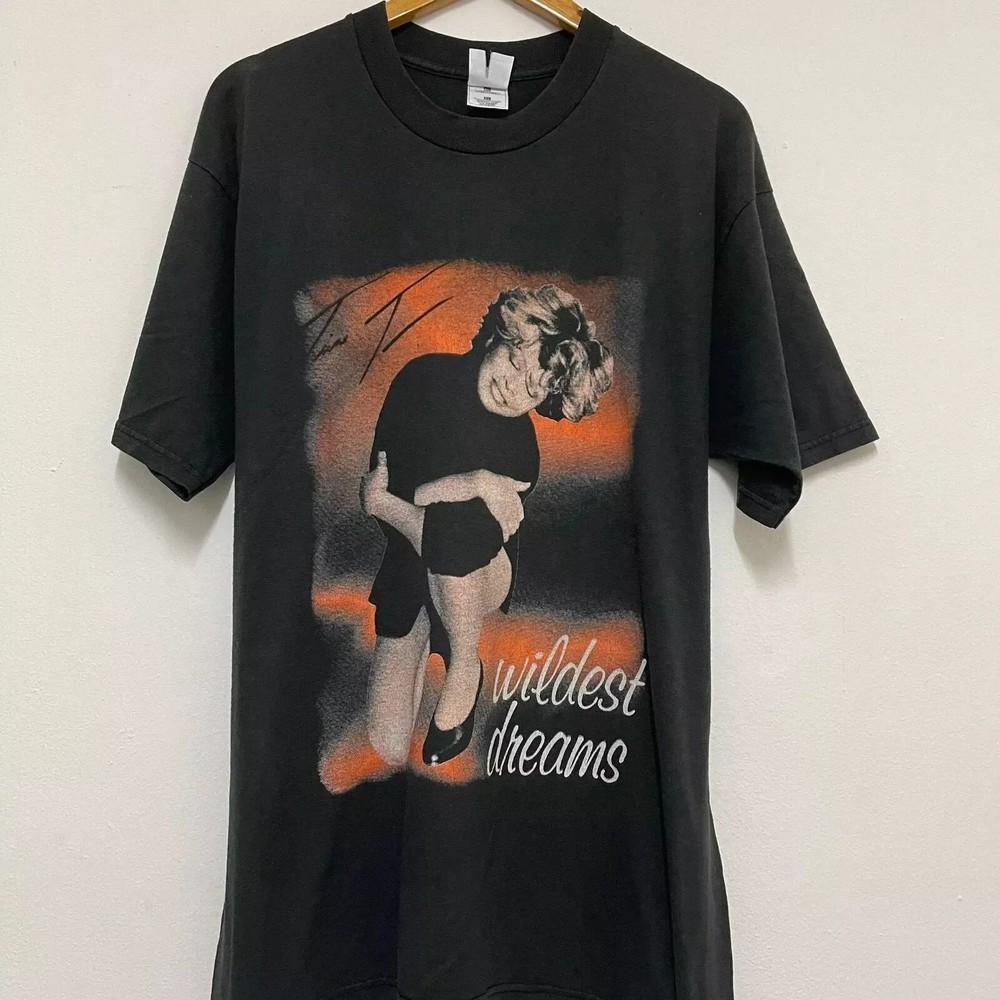 

Vintage 90s Tina Turner “ Wildest Thing 1997 T-Shirt Tops tees Men s Women s M