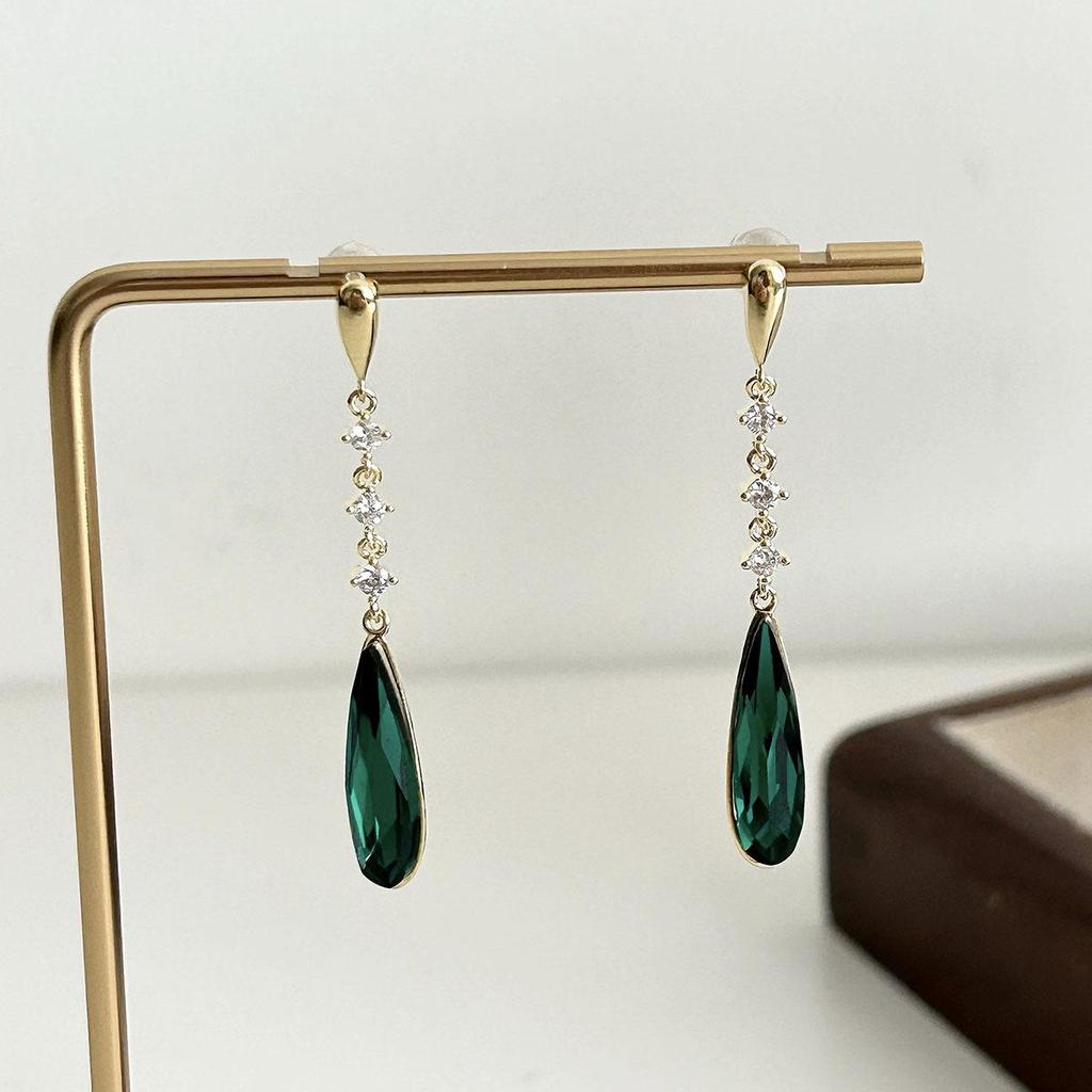 Elegant French Rhinestone Emerald Drop Earrings for Women – Luxurious Niche Design