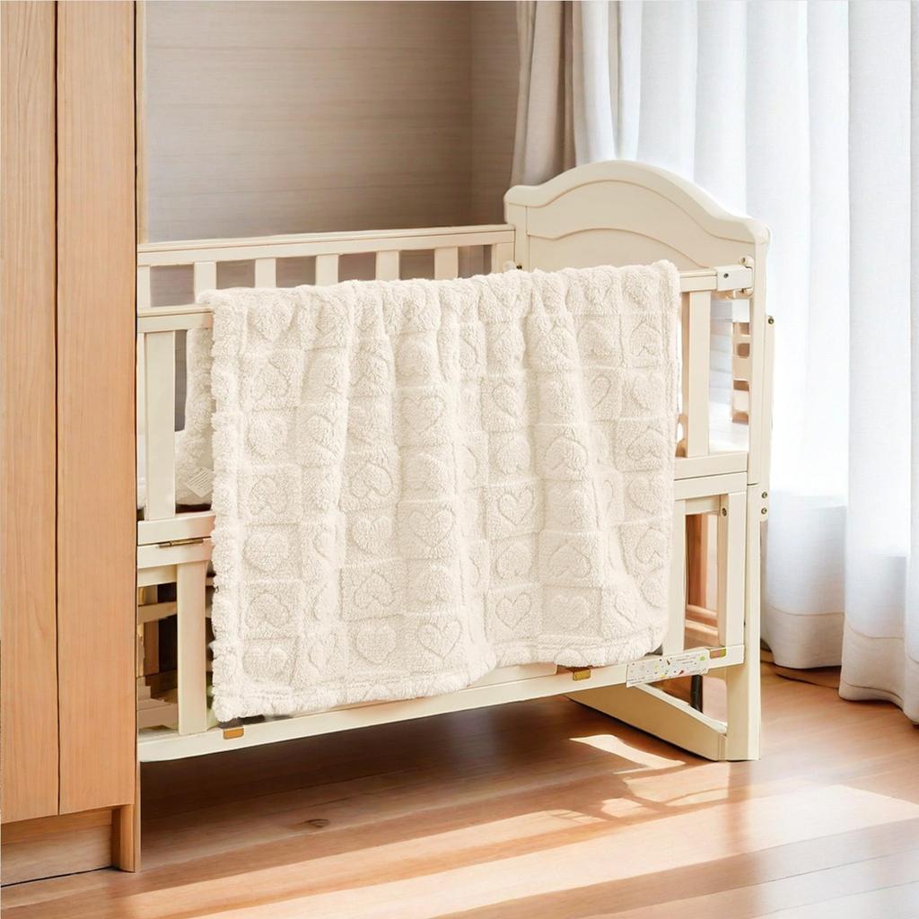 Baby Plush Blanket Square Love Children's Blanket Soft Plush Blanket Solid Color Baby Blanket
