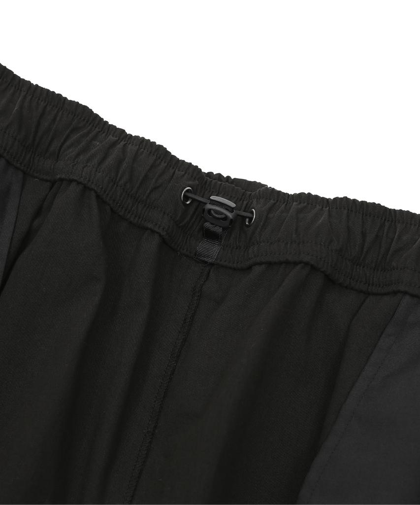 Haebeuopeudyuti Comfortable Cargo Pants (Black)