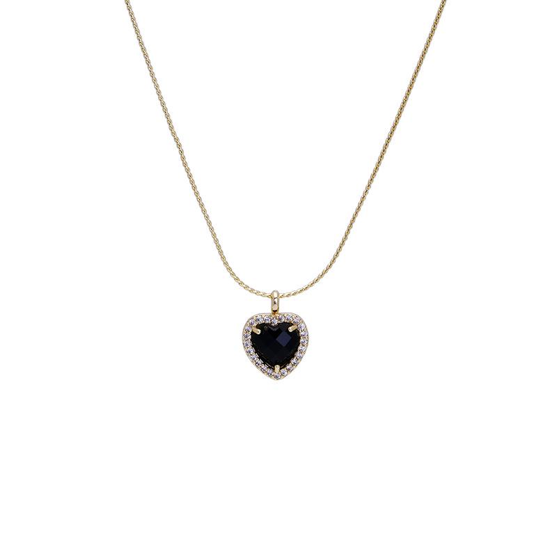 Elegant Black Heart Necklace for Women - French Retro Design Clavicle Chain