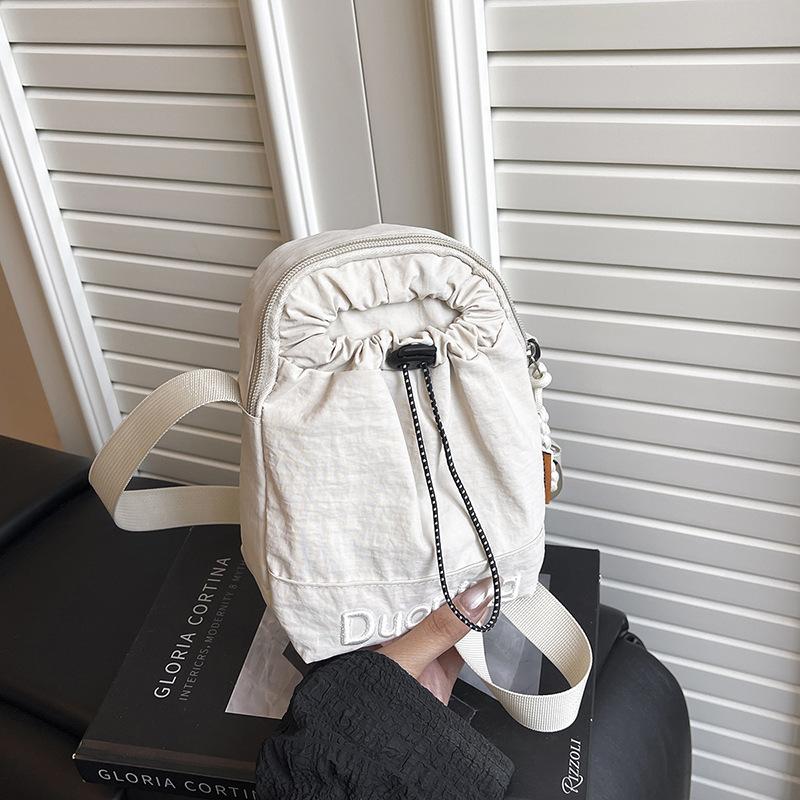 Mobile Phone Bag Women's Small Satchel Women's New Summer Mini Water Cup Kettle Bag Lightweight and Simple Messenger Bag