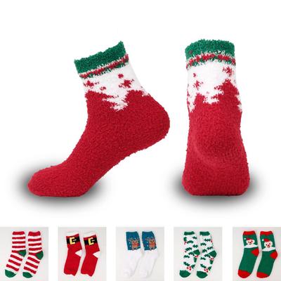 Weihnachtliche flauschige Samt-Plüschsocken: Warmes, Lustiges Geschenk für Frauen & Mädchen