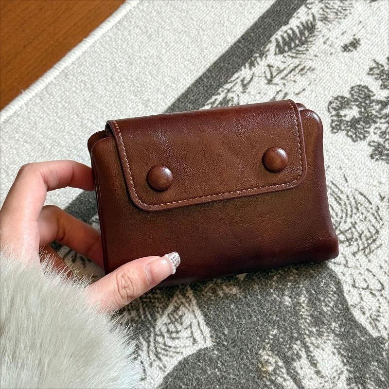 Vintage Leather Snap Button Trifold Wallet with Card Slots and Zipper Coin Pocket for Women Men