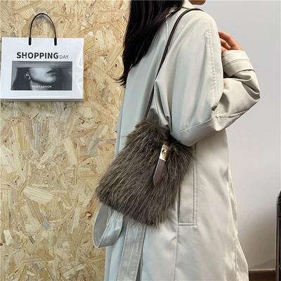 Super Cool Matching Color Shoulder Bags Compact Square Plush a Sense of Luxury New Winter Style Crossbody Bags