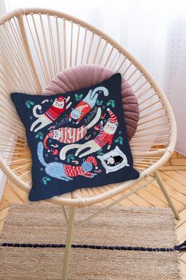 Cross Stitch Pillow Set Abris Art Playful Cats