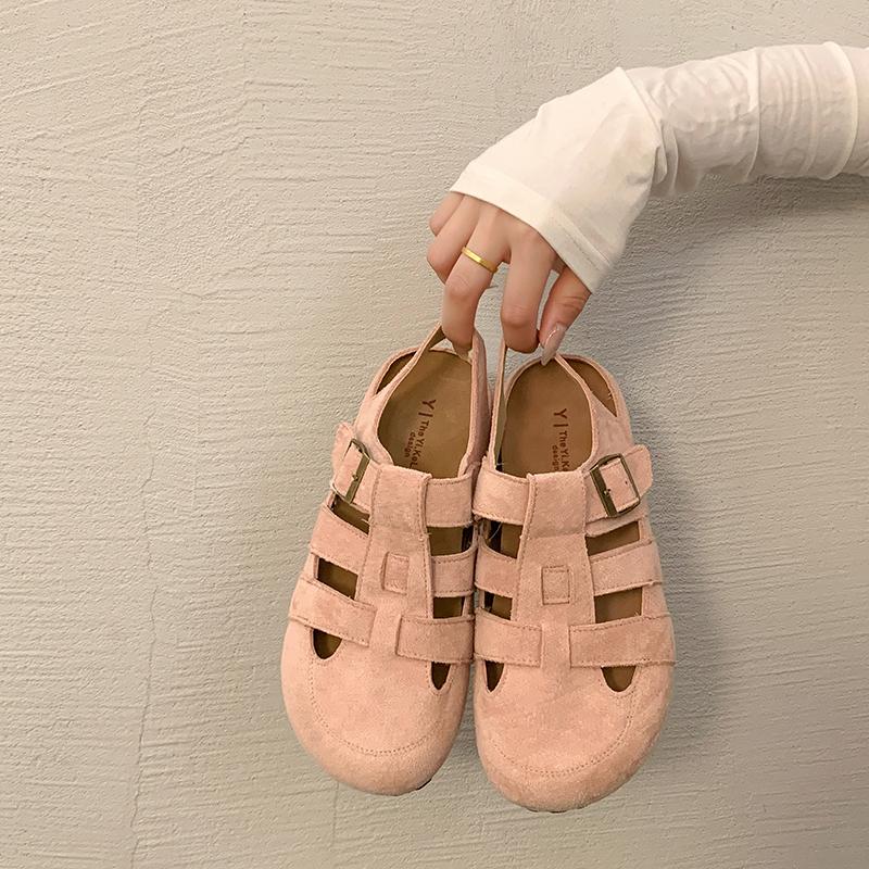 Fashion The New Spring/Summer 2025 Collection of Versatile, Flat, and Casual Roman Sandals By The Leader Dancer