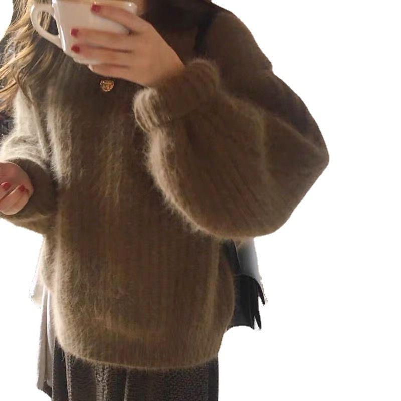 Loose Round Neck Knitted Sweater for Women Solid Color Base Sweater for Autumn and Winter