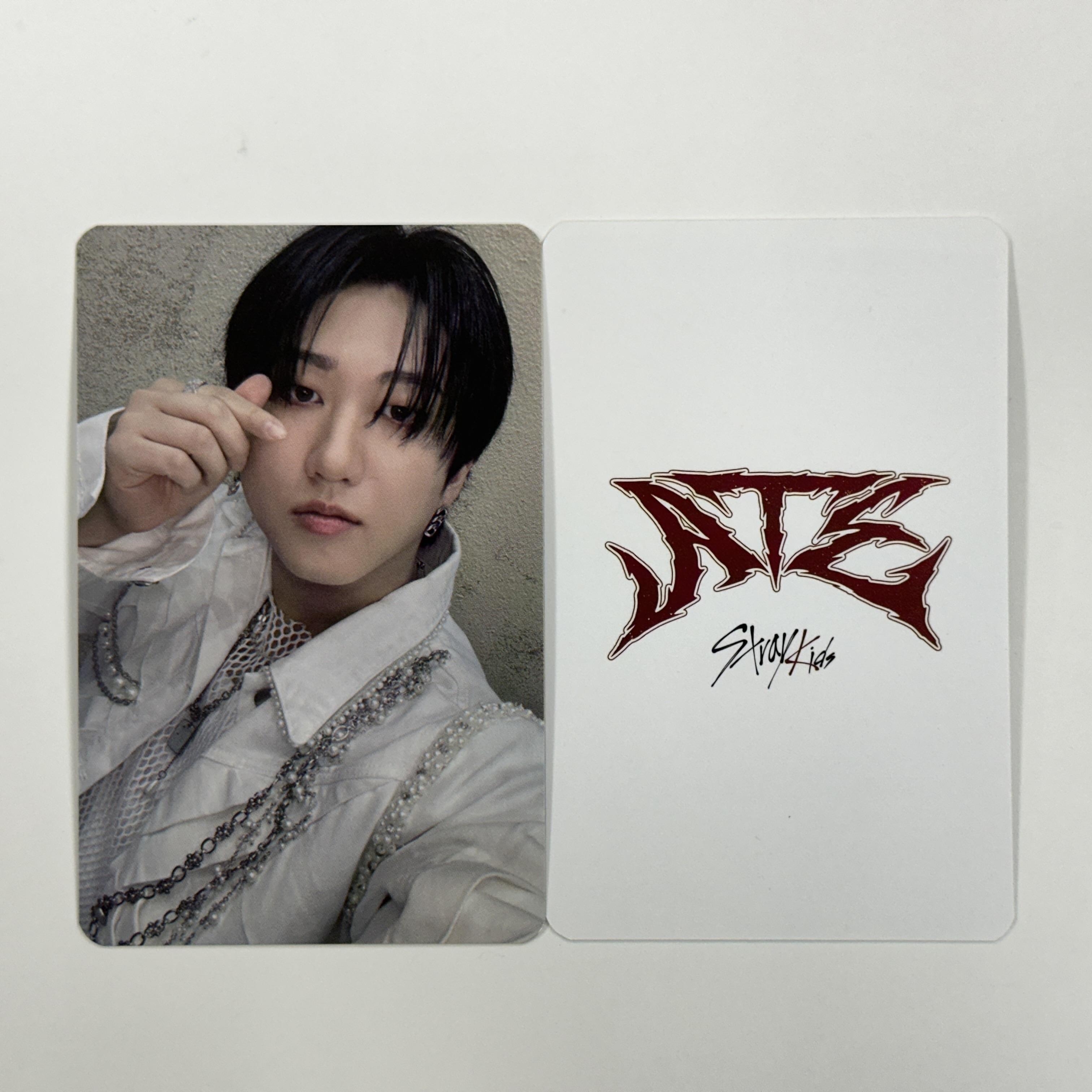 

Stray Kids ATE Альбом Blue Dream Media POB Фотокарточка Changbin