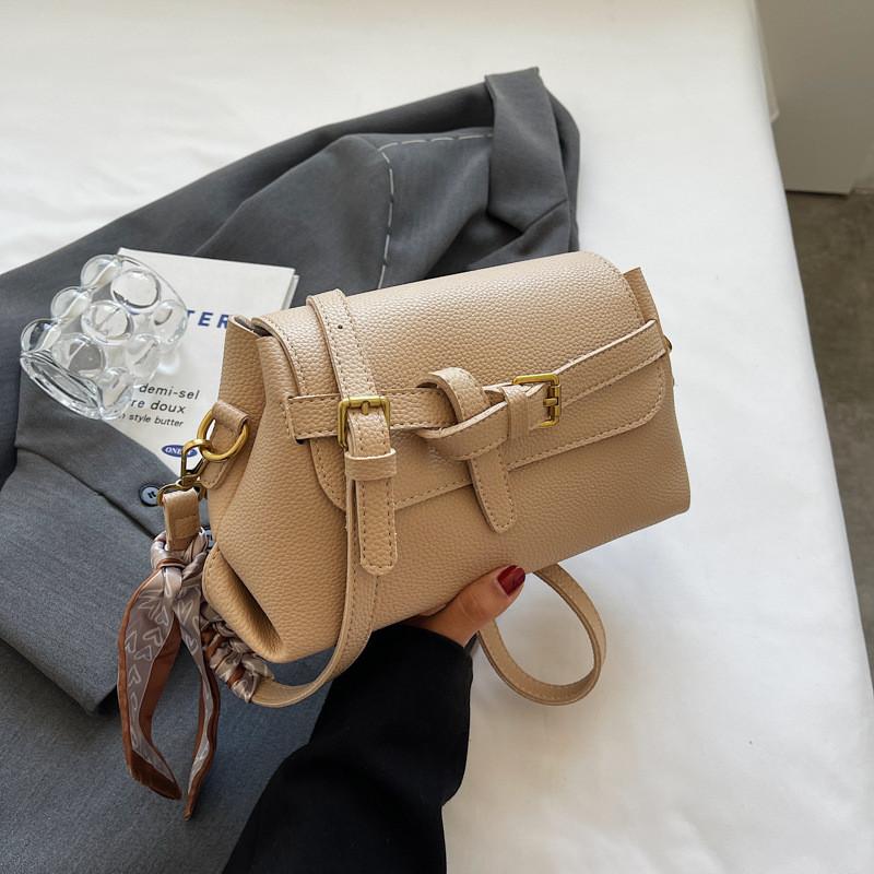 IELGY Fashionable All-Match Cross-Body Small Square Bag