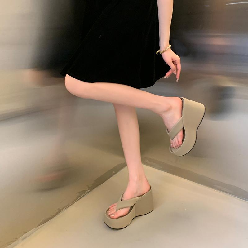 Fashion Women's Clip Toe Wedge Flip Flops 2025 Summer Chunky Platform Beach Sandals Woman Thick Sole High Heeled Slippers Slides