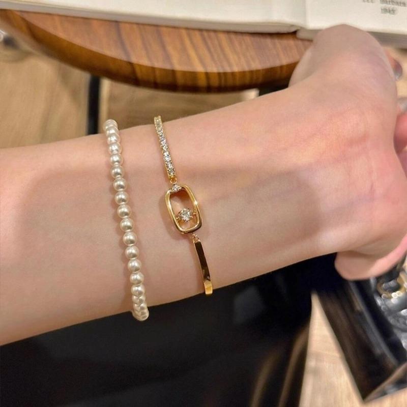 Retro Hollow Geometric New Style Exquisite and Fashionable Design Sense Niche and Simple Bracelet for Women