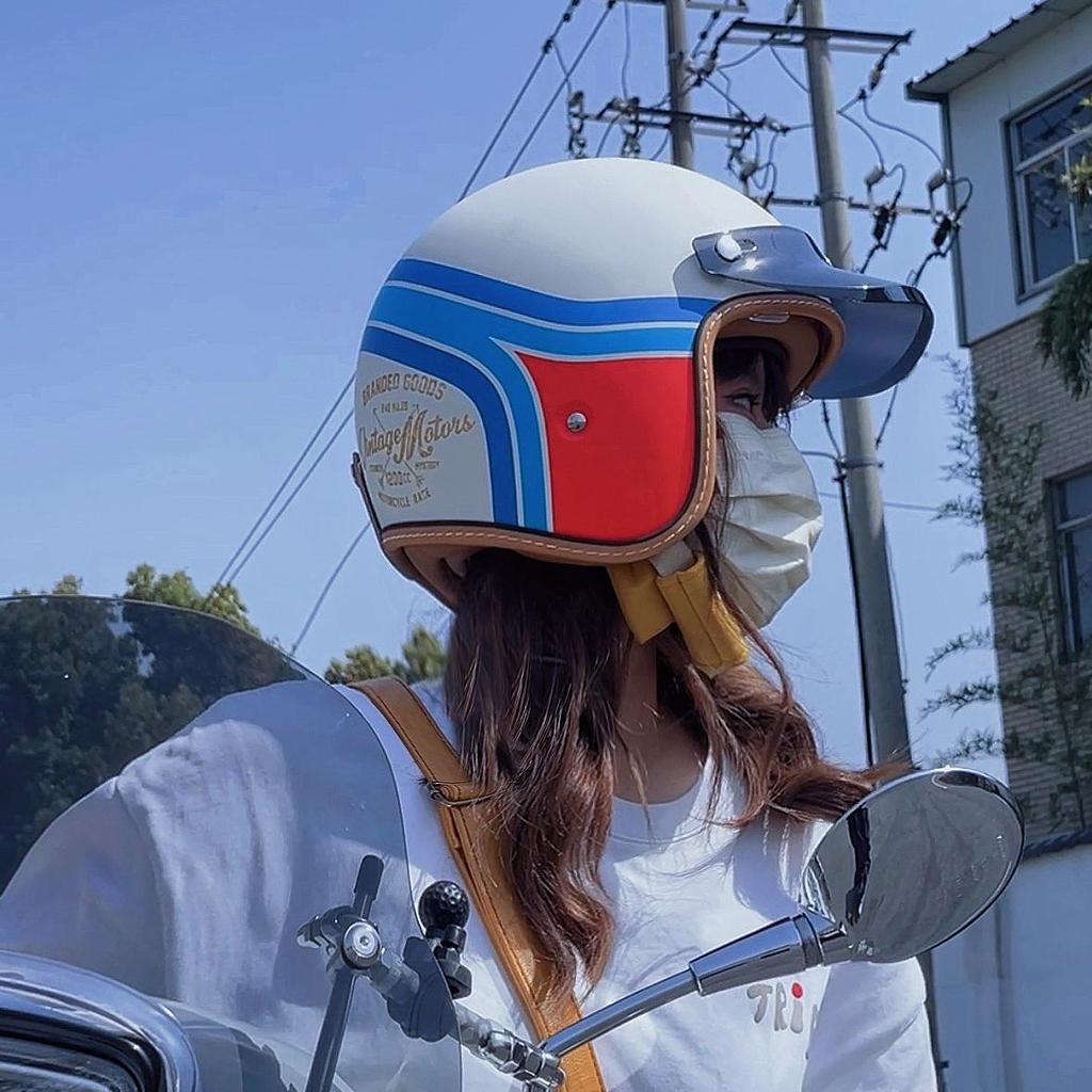 High-Quality Retro Motorcycle Half Helmet with Built-In Goggles for Men and Women