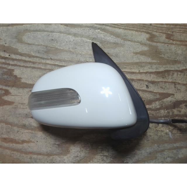 Miragino DBA-L650S right side mirror