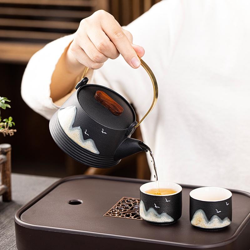 290ml Japonský styl Černá keramika Ručně malovaná konvička Keramická konvička s uchem pro zvedání Kung Fu čajový set
