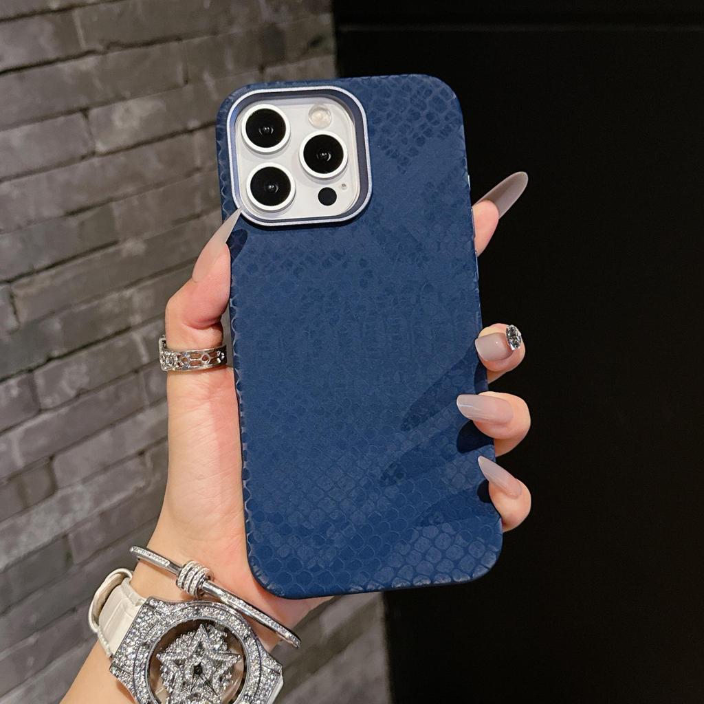 Snake Print Velvet iPhone 16/15 Pro Max Anti-Drop Full Coverage Case