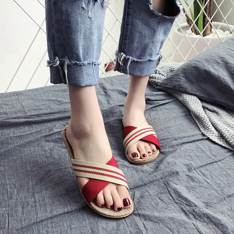 Cotton and Linen Non-Slip Home Slippers for Men and Women – Indoor Summer Slippers with Thick Bottom for Wooden Floors.