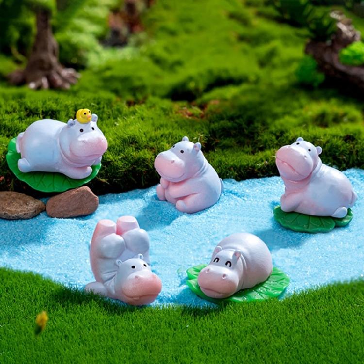 Set of 6 Cute Hippo Miniature Models Resins Figurines Ornaments for Home Office Desktop and Garden Landscape Decoration