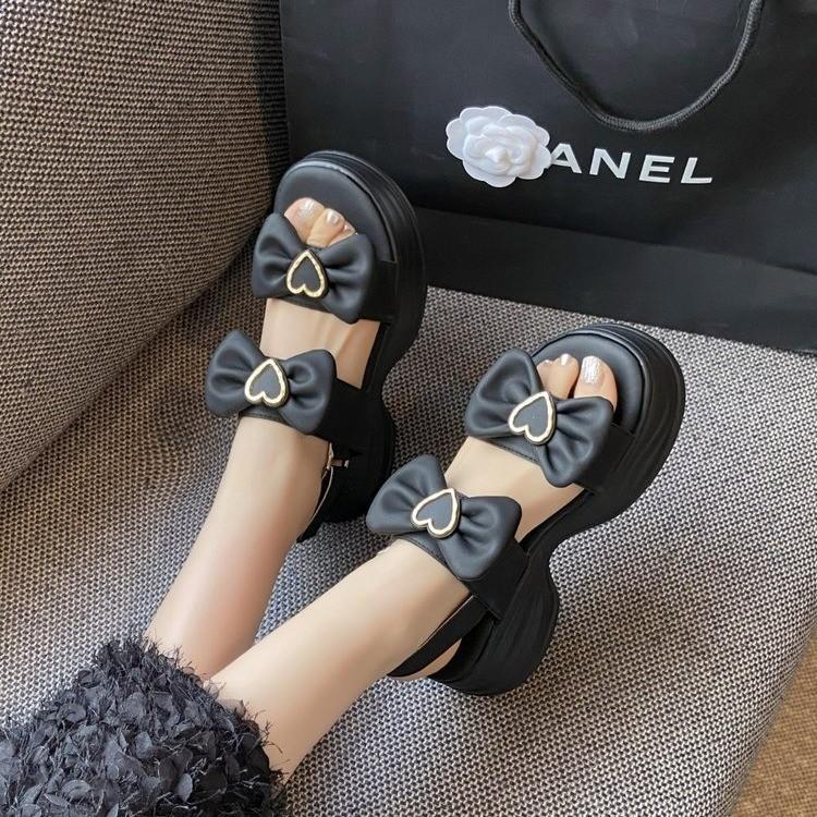 

Новые женские сандалии на толстой подошве, летняя мода, на плоской подошве, нескользящие, универсальные шлепанцы на одном ремешке для женщин 38 чёрный