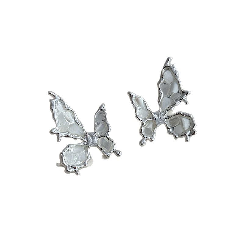 Silver Four-leaf Clover Butterfly Shell Earrings Niche Cold New Chinese Temperament Earrings Fashion Versatile High-end Earrings
