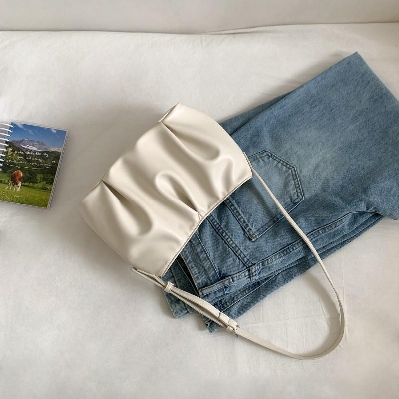 2026 New Korean Style Commuter Gentle Fengyun Bag Niche Design Pleated Underarm Women s Soft Leather Pu Handbag белый