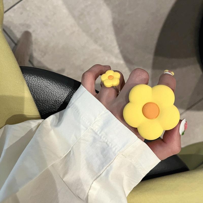 Flower Shape Cute Rings Couple Rings Friendships Finger Rings Jewelry Cartoon Rings Resin Material Gift for Children