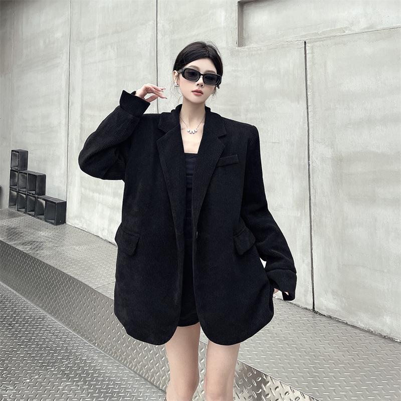 Vintage Women's Black Corduroy Suit Jacket – Winter 2025 Collection, Stylish, High-End, Thick, and Loose Fit.