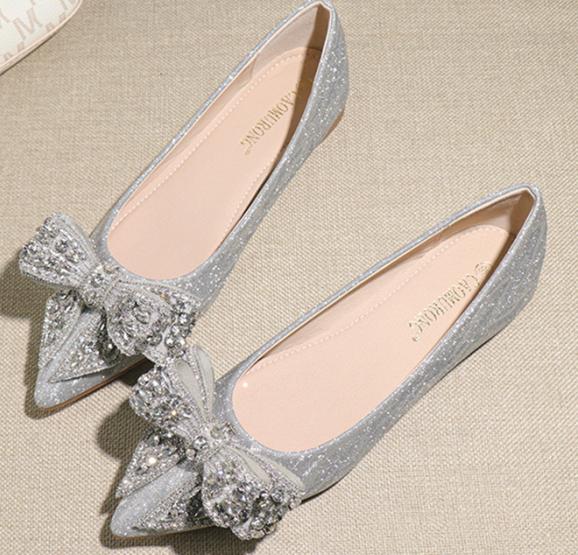 

Модные хрустальные балетки с бантом, женские розовые/серебристые туфли для подружки невесты, свадебные туфли, женские балетки-чеонсам, блестящие лоферы с острым носком, женские 34 серебряный