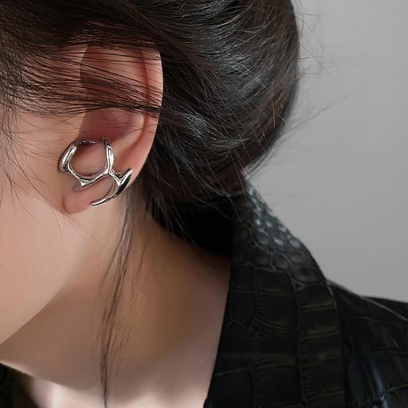 Pendientes líquidos irregulares Y2K para mujer, Color plateado, Hip-Hop, Punk, pendiente geométrico, Clip para chica, joyería de fiesta 2024