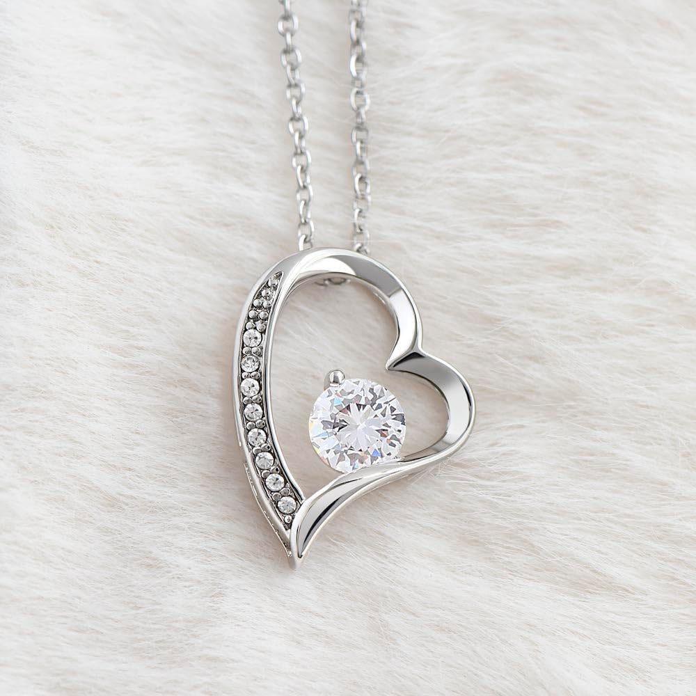 European-American Heart Diamond Necklace - Stylish & Versatile Simple Hollow Pendant