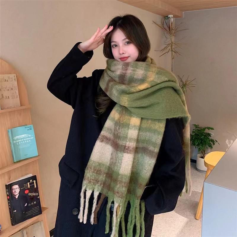 Women's Thick Plaid Yarn Scarf - Versatile, Warm, College Style for Fall/Winter