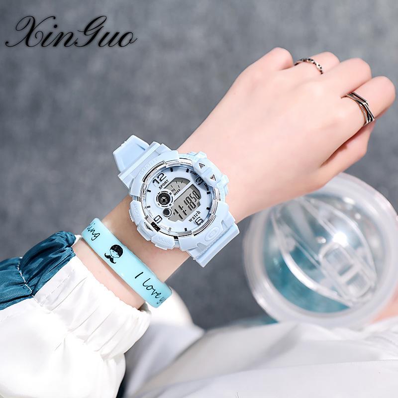 

Электронные часы женские пара спортивные водонепроницаемые светящиеся часы мужские зелёный