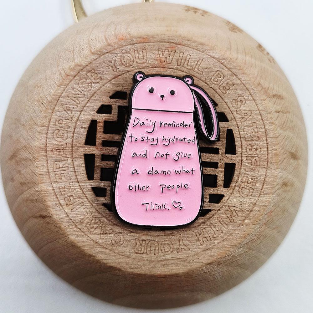 Stay Hydrated Cartoon Cat Brooch: Pink Water Bottle Badge for Backpacks